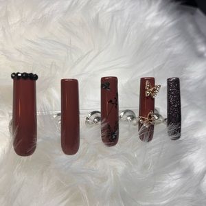 Brown Crown Press On Nails